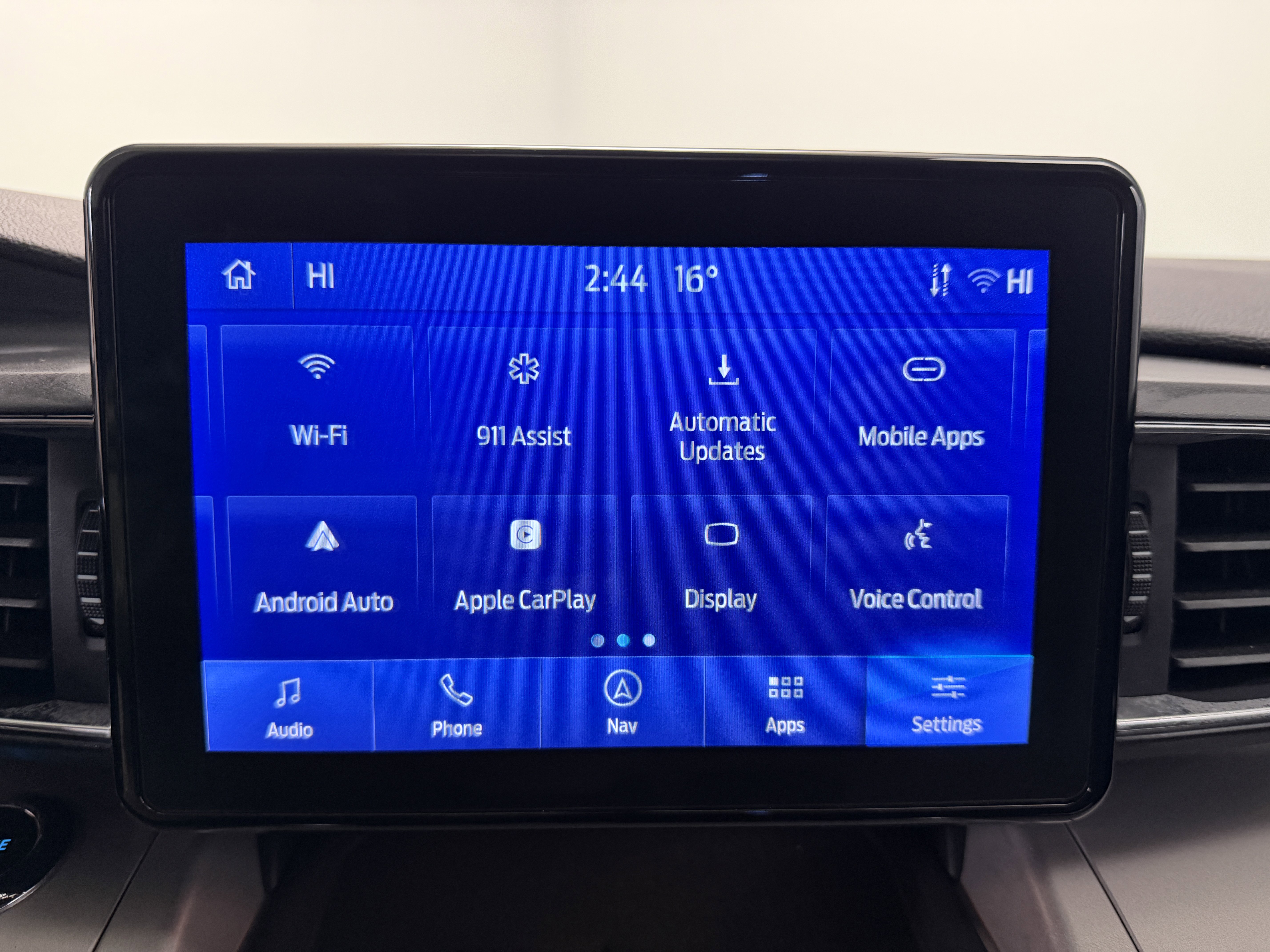 Used 2023 Ford Explorer XLT w/ Equipment Group 202A image 11