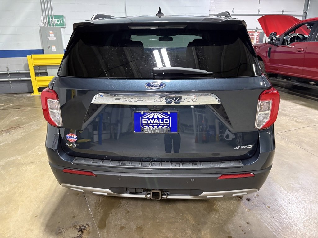 Certified 2023 Ford Explorer XLT w/ Equipment Group 202A image 7