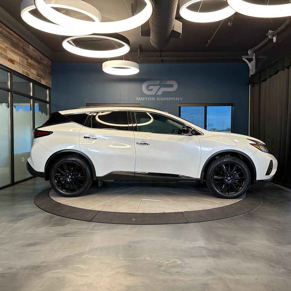 Used 2023 Nissan Murano SV w/ SV Midnight Edition Package AWD/4WD image 2