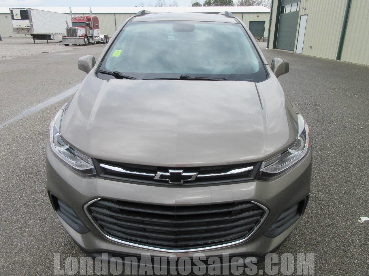 Used 2022 Chevrolet Trax LT w/ Sport Edition image 8