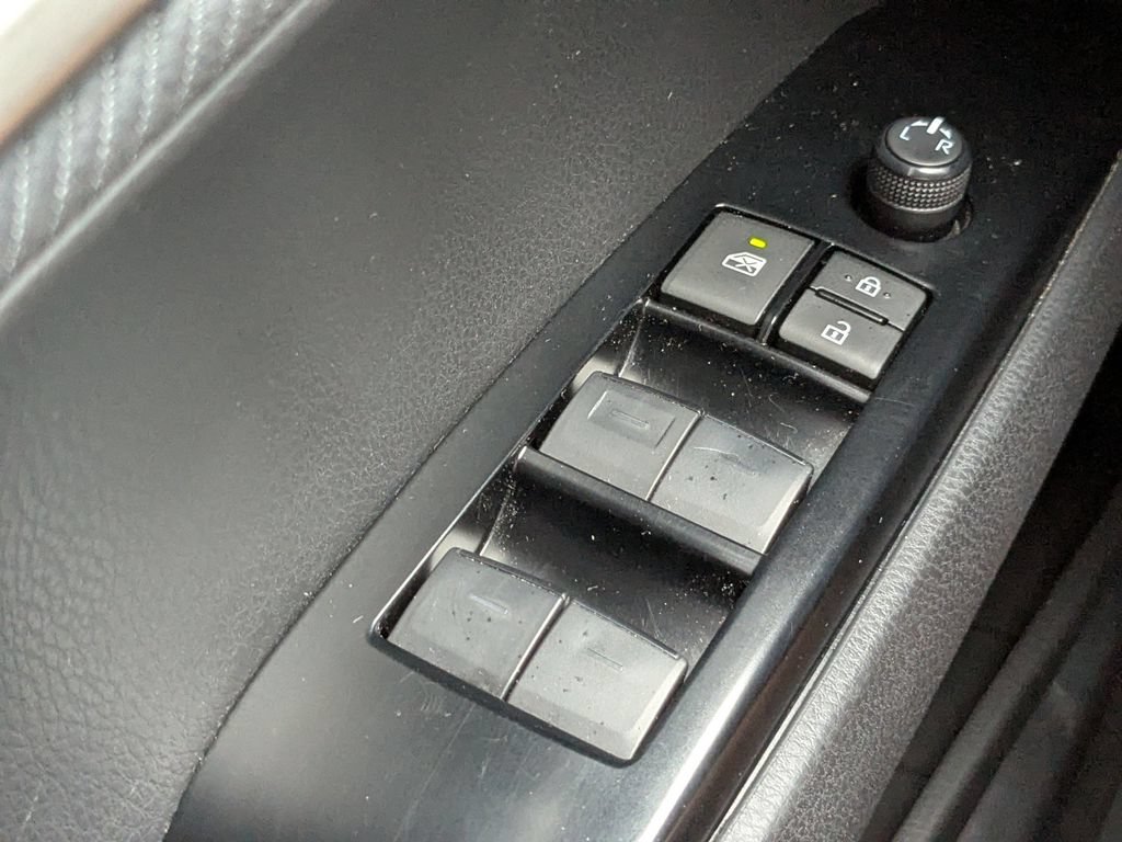 Certified 2025 Toyota Camry SE FWD image 22