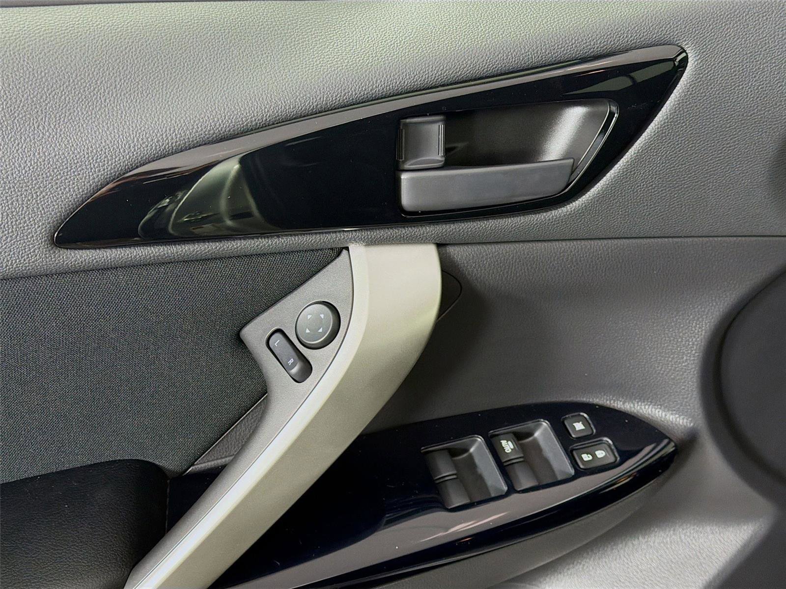 New 2026 Mitsubishi Eclipse Cross LE image 18