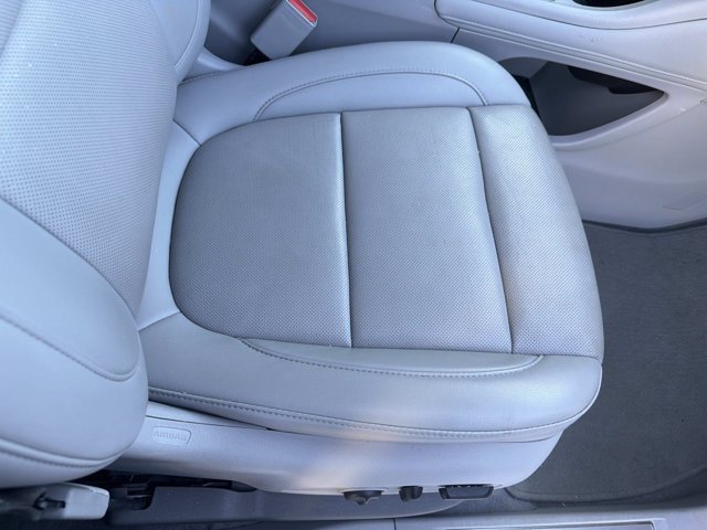 Used 2021 GMC Acadia SLT w/ Preferred Package FWD image 19