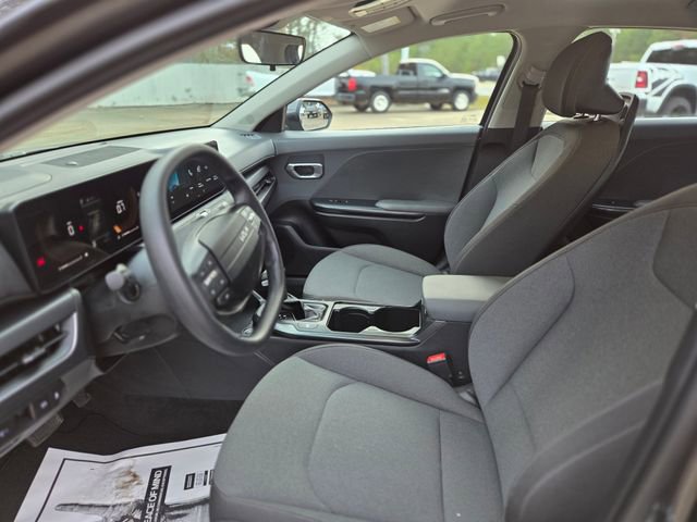 Used 2025 Kia K4 LXS image 24