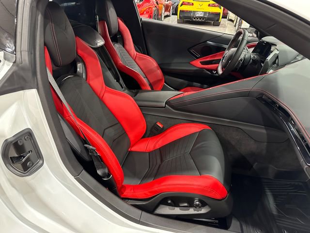 Used 2024 Chevrolet Corvette Stingray Preferred Cpe w/ Z51 Performance Package image 18
