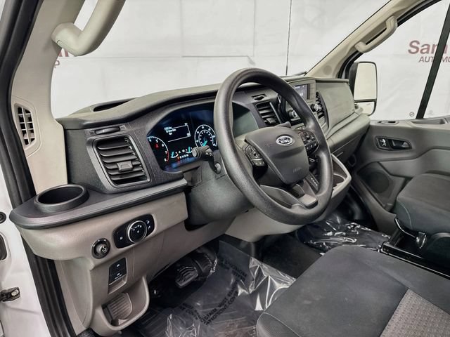 Certified 2025 Ford Transit 250 Low Roof w/ Exterior Upgrade Package RWD image 9