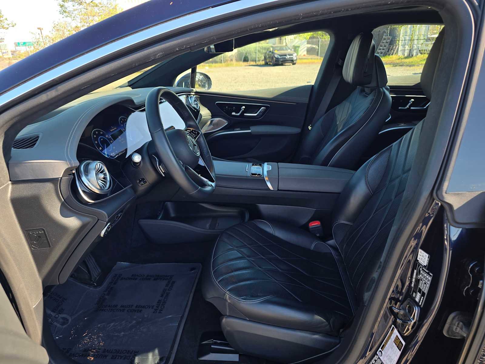 Used 2022 Mercedes-Benz EQS 580 4MATIC Sedan image 22