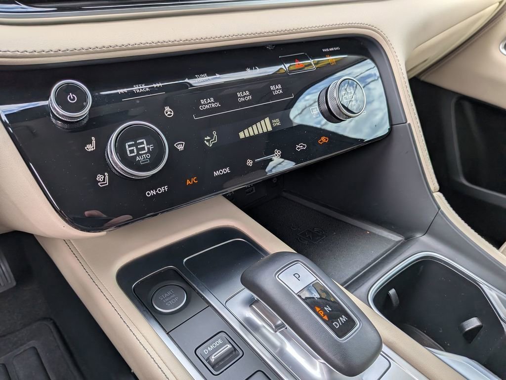 Used 2023 INFINITI QX60 Luxe w/ Vision Package image 24