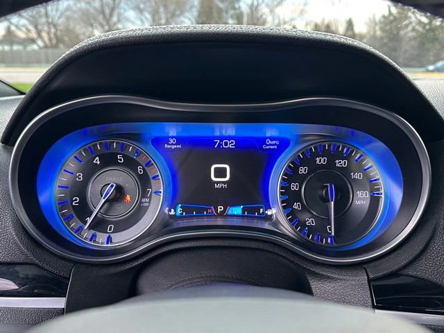 Used 2022 Chrysler 300 S image 40