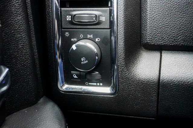 Used 2018 RAM 1500 Laramie image 27