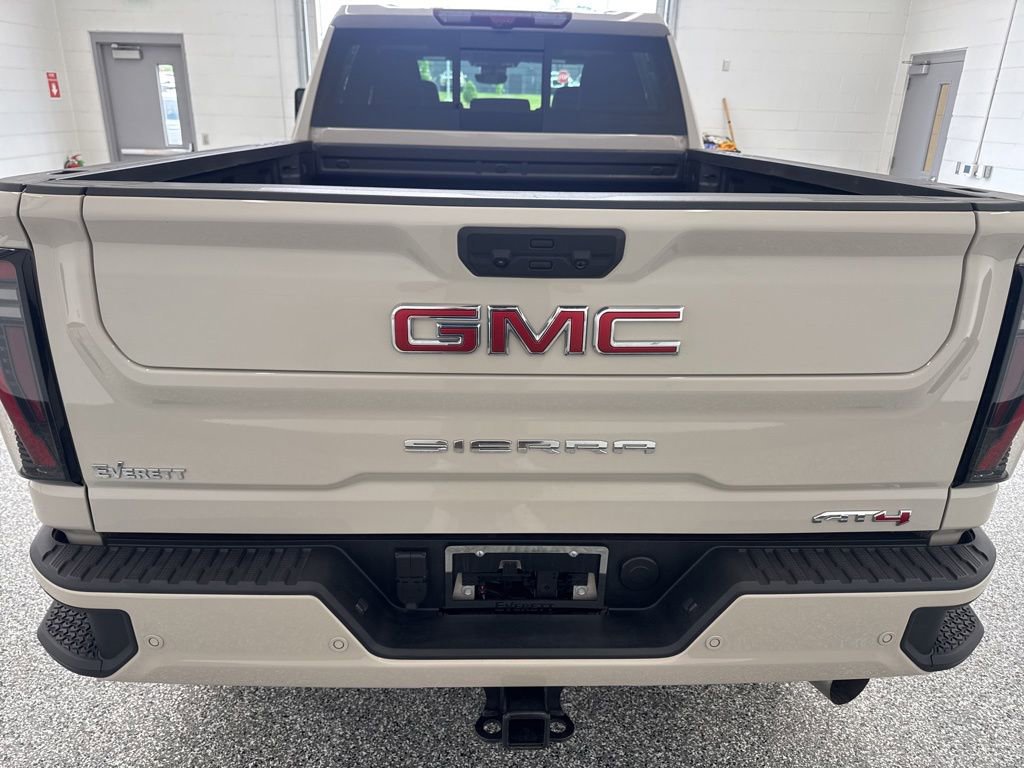 Used 2026 GMC Sierra 2500 AT4 w/ AT4 Premium Plus Package AWD/4WD image 4