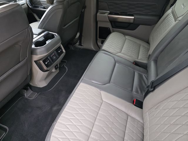 Used 2026 Ford F250 Platinum w/ Platinum Plus Package AWD/4WD image 24