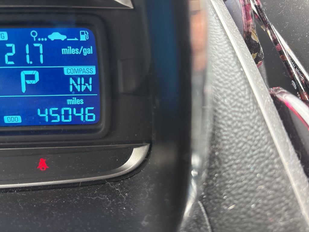 Used 2016 Chevrolet Trax LT w/ LT Convenience Package FWD image 2