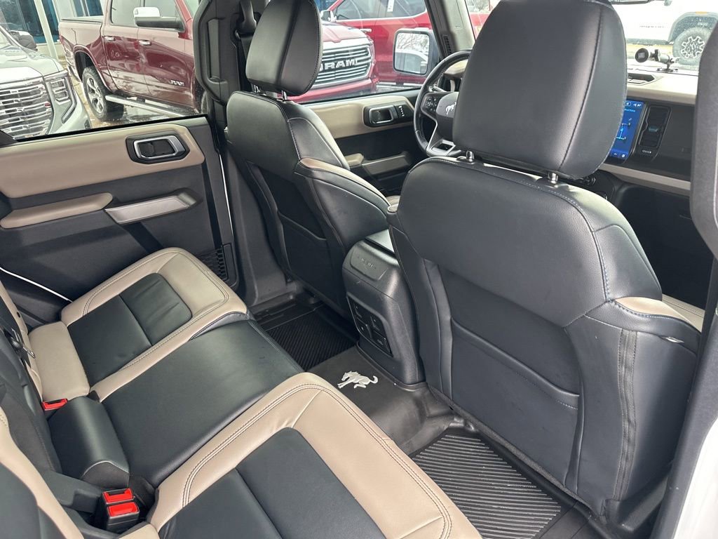 Used 2022 Ford Bronco Wildtrak image 23