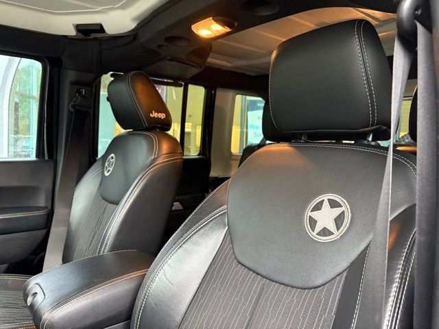 Used 2015 Jeep Wrangler Unlimited Sport image 12