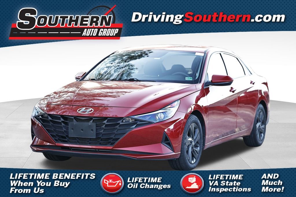 Used 2023 Hyundai Elantra SEL w/ Cargo Package image 1