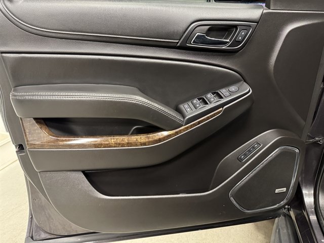 Used 2018 Chevrolet Suburban LT w/ LT Signature Package AWD/4WD image 19