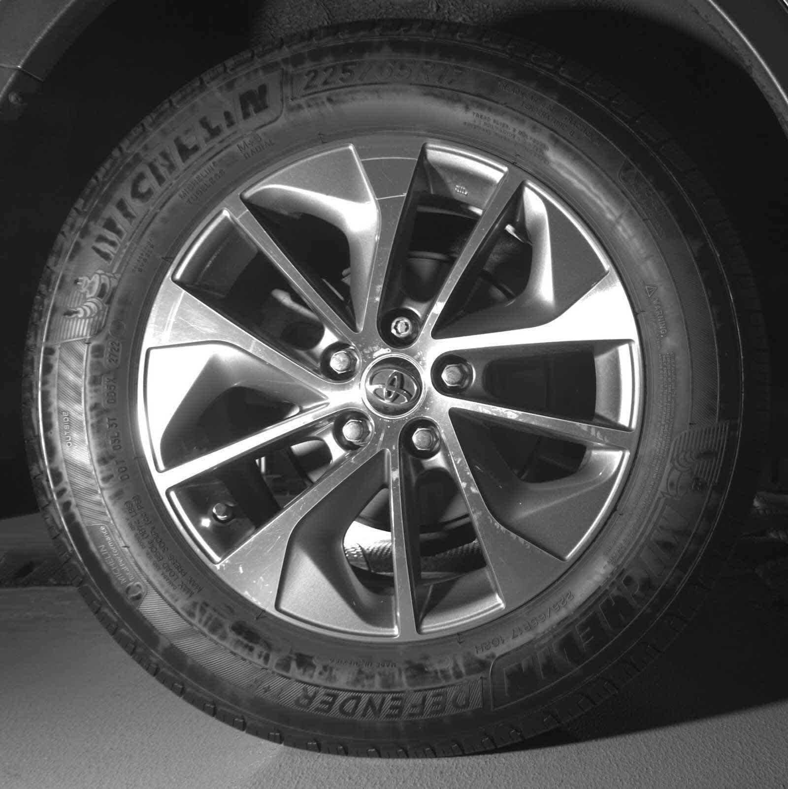 Used 2017 Toyota RAV4 XLE w/ Convenience Package image 13