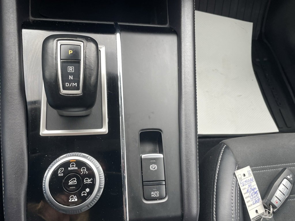 Used 2024 Mitsubishi Outlander SE image 33