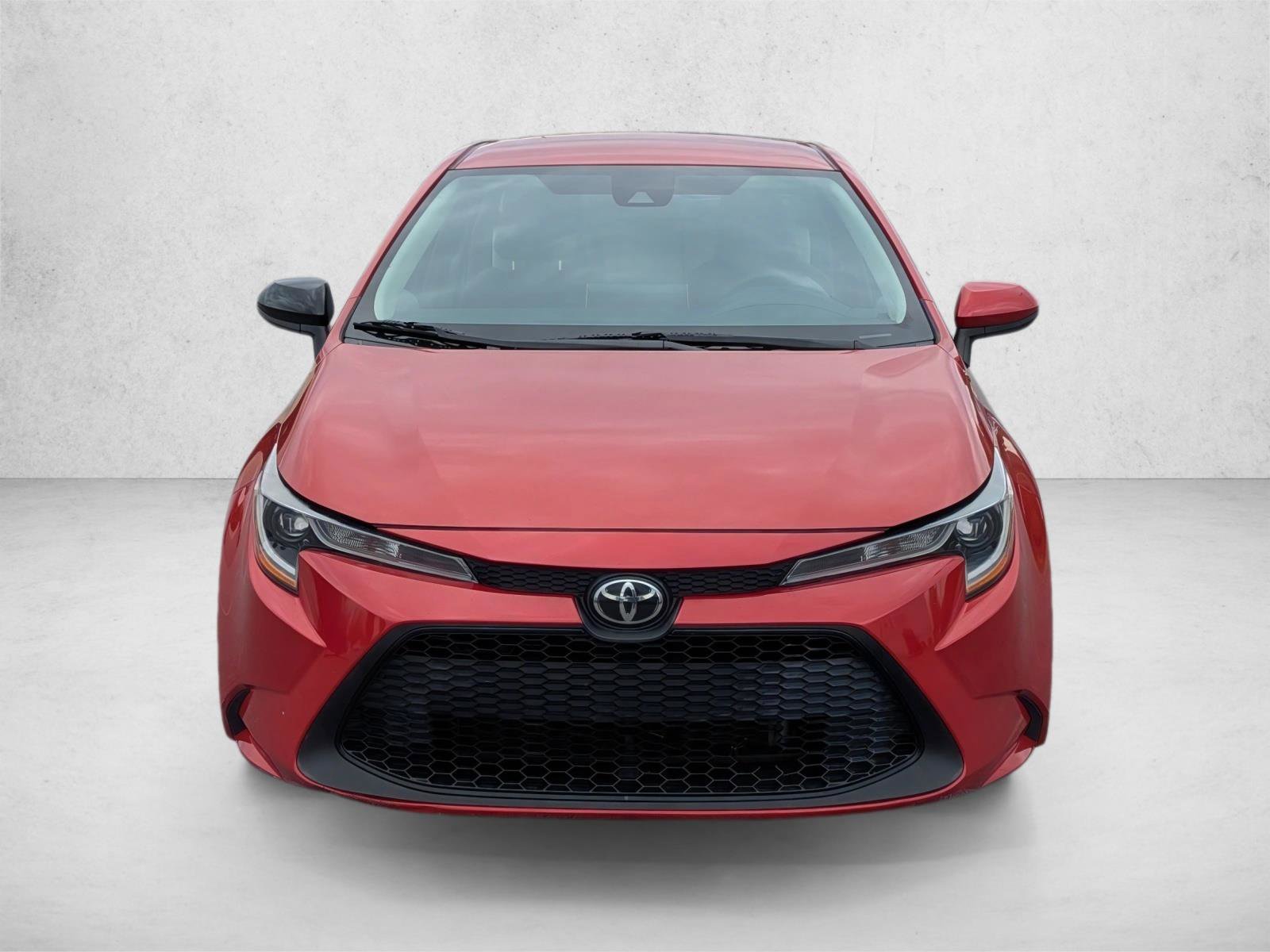 Used 2021 Toyota Corolla LE FWD image 2