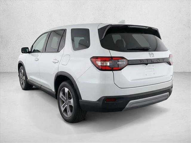 Used 2025 Honda Pilot EX-L image 5