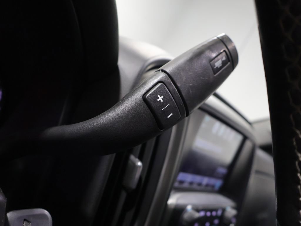 Used 2018 Chevrolet Silverado 1500 LT w/ All Star Edition AWD/4WD image 36