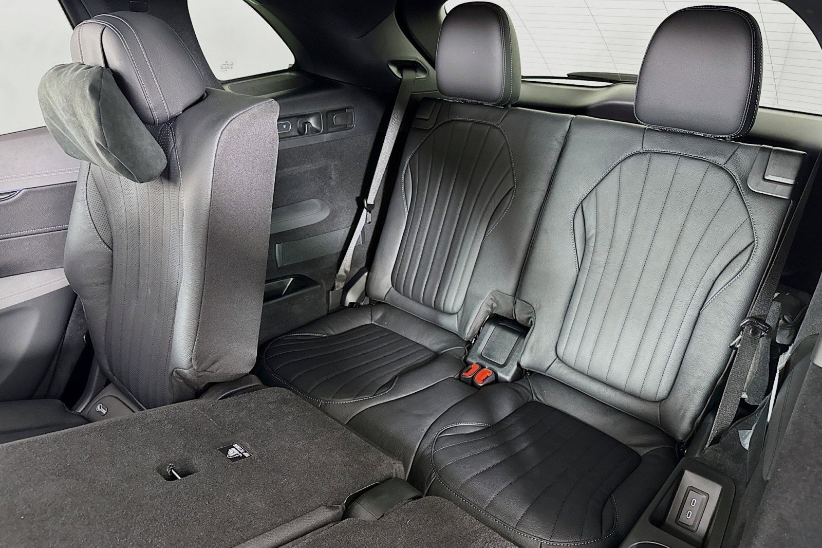 New 2026 Mercedes-Benz EQS 400 4MATIC SUV image 8