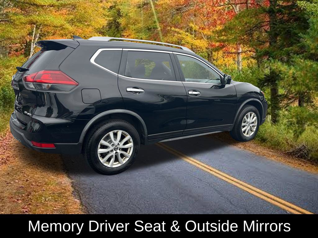 Used 2018 Nissan Rogue SV w/ Sun & Sound Touring Package AWD/4WD image 14