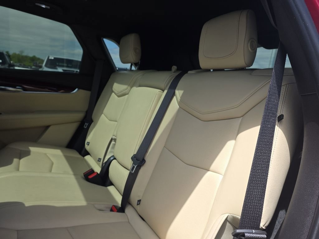 Used 2019 Cadillac XT5 Luxury AWD/4WD image 18