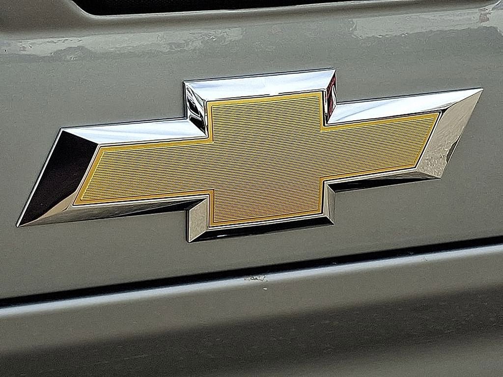Used 2025 Chevrolet Silverado 2500 High Country w/ High Country Premium Package AWD/4WD image 27