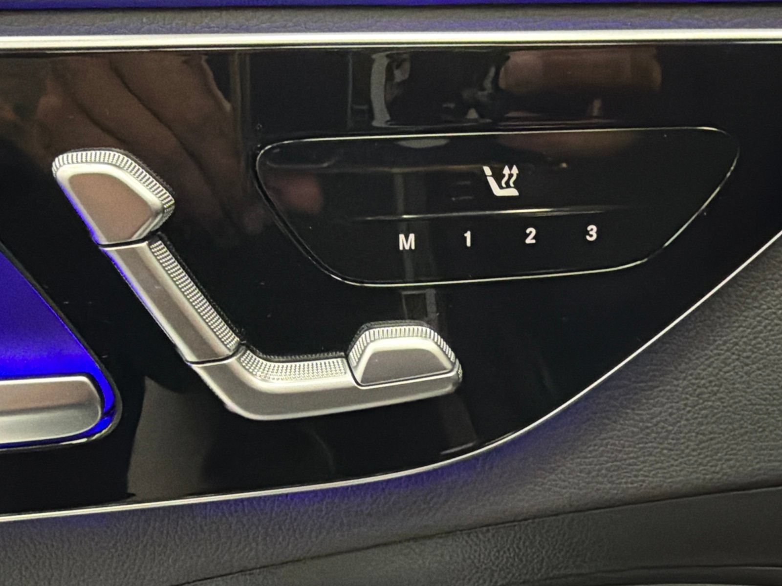 Used 2025 Mercedes-Benz C 300 Sedan image 22