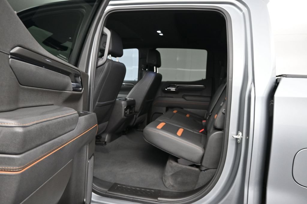 Used 2025 GMC Sierra 1500 AT4 w/ AT4 Premium Package AWD/4WD image 11
