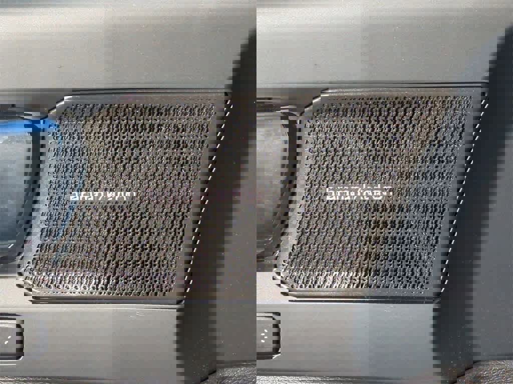 Used 2023 Volvo XC40 B5 Ultimate w/ Protection Package Premier image 30