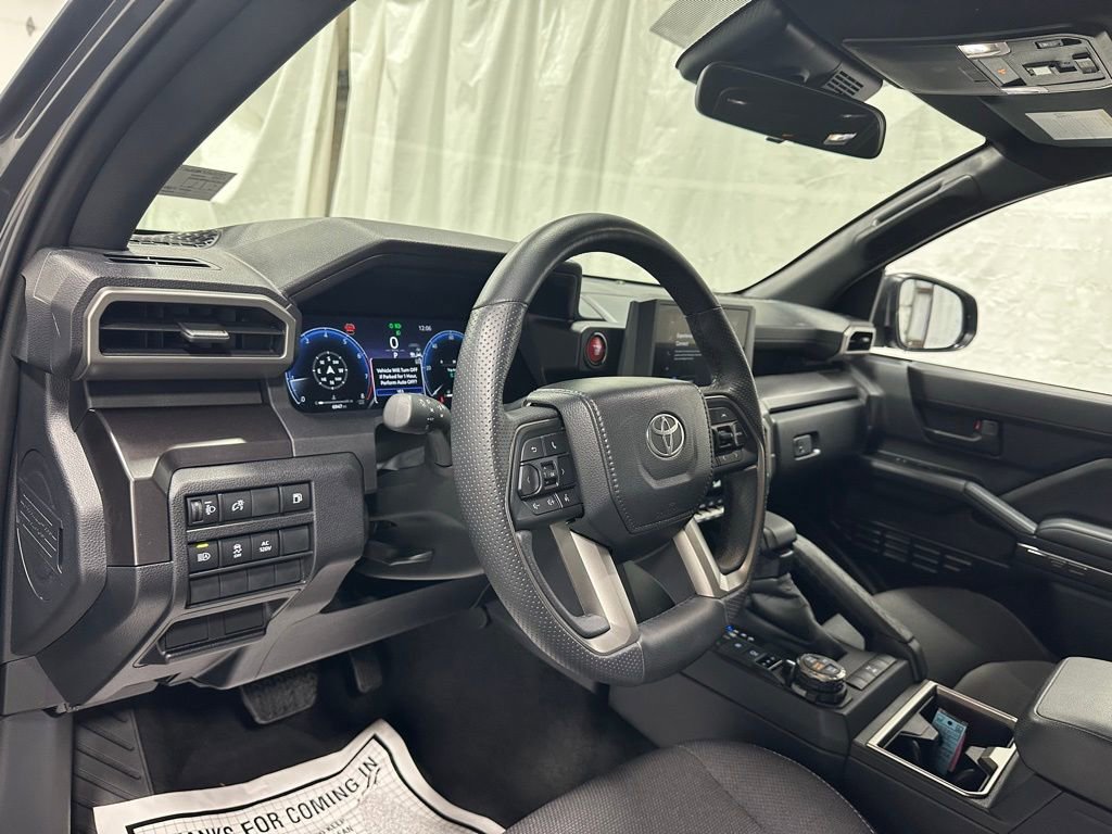 Used 2025 Toyota 4Runner TRD Off-Road image 14