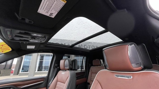 Used 2024 GMC Yukon XL Denali Ultimate image 23