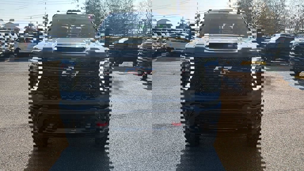 New 2026 Chevrolet Silverado 2500 ZR2 image 2