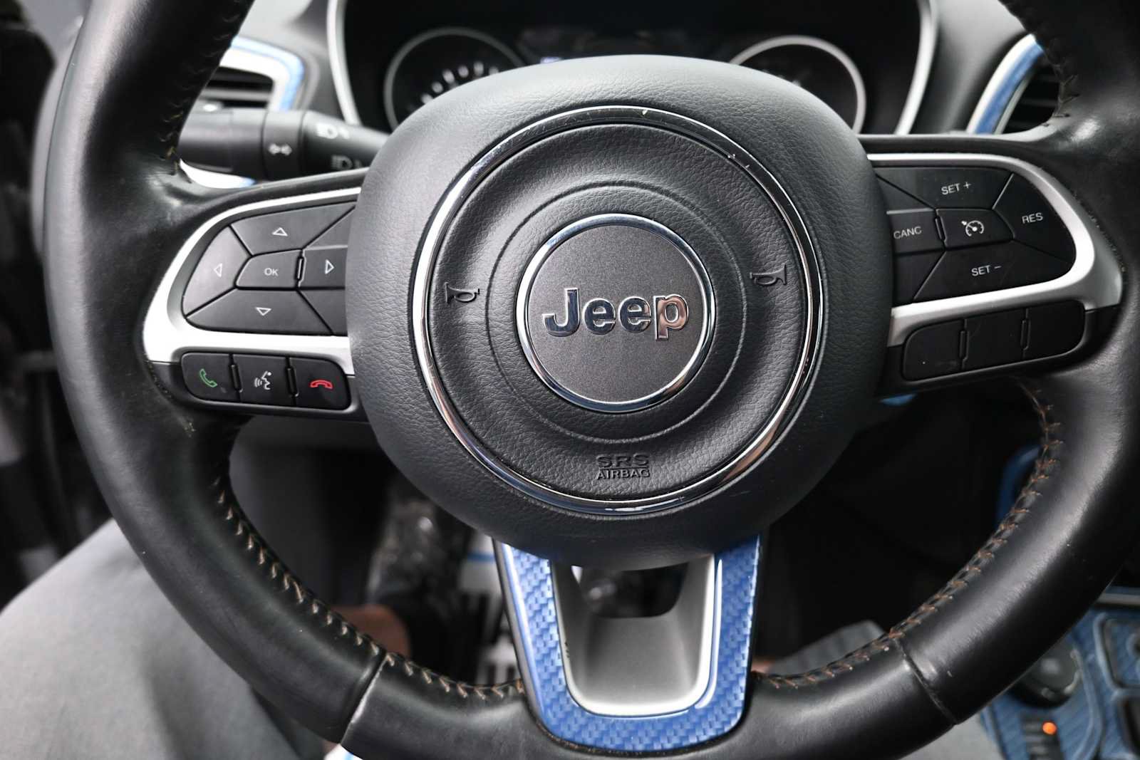 Used 2018 Jeep Compass Latitude w/ Popular Equipment Group AWD/4WD image 32