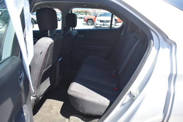 Used 2017 Chevrolet Equinox LS FWD image 29