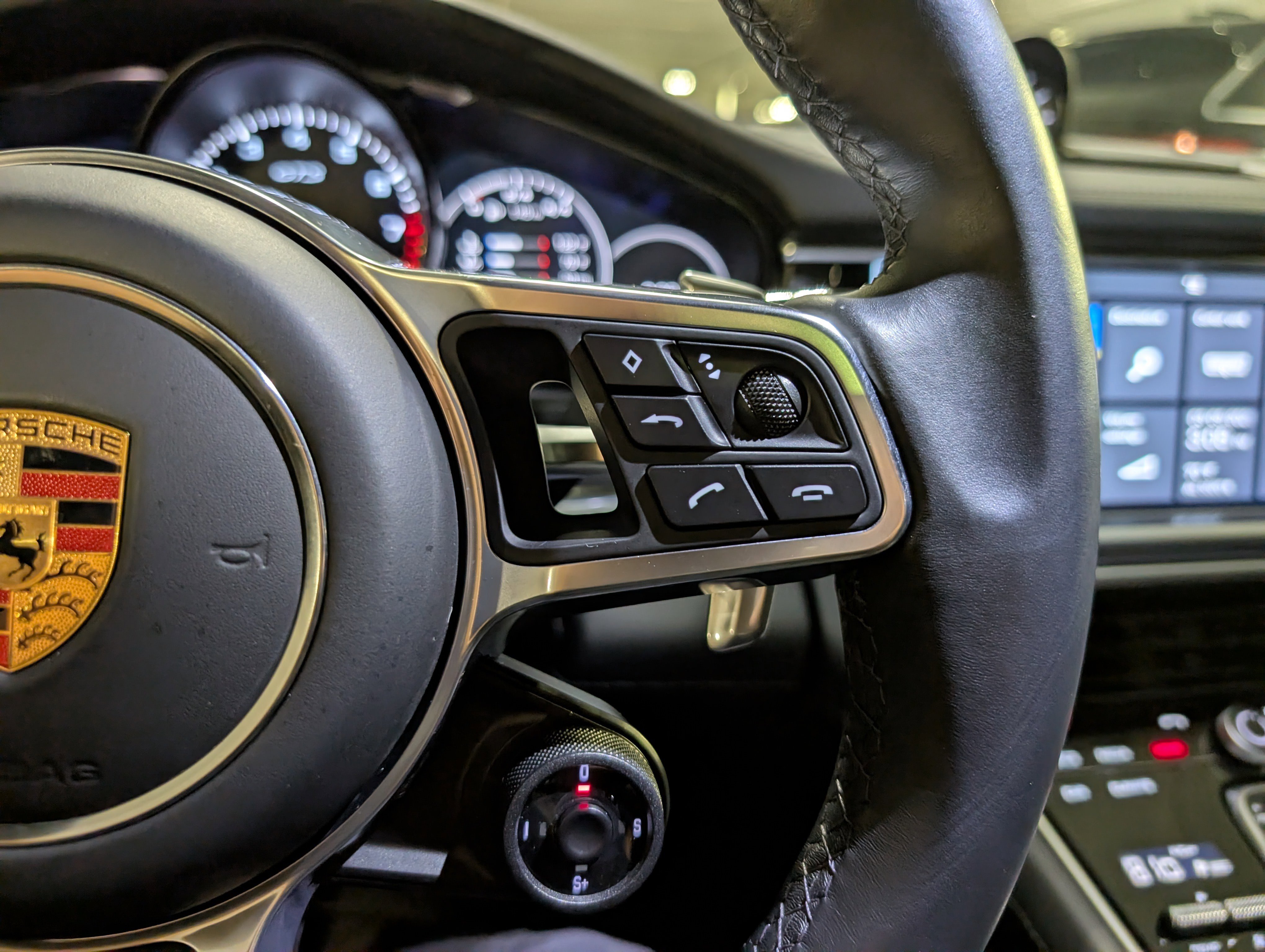 Certified 2020 Porsche Panamera GTS image 28