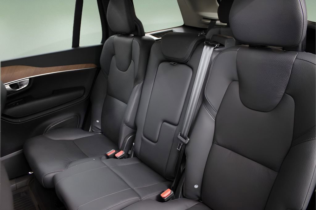 Certified 2024 Volvo XC90 T8 Plus w/ Protection Package image 20