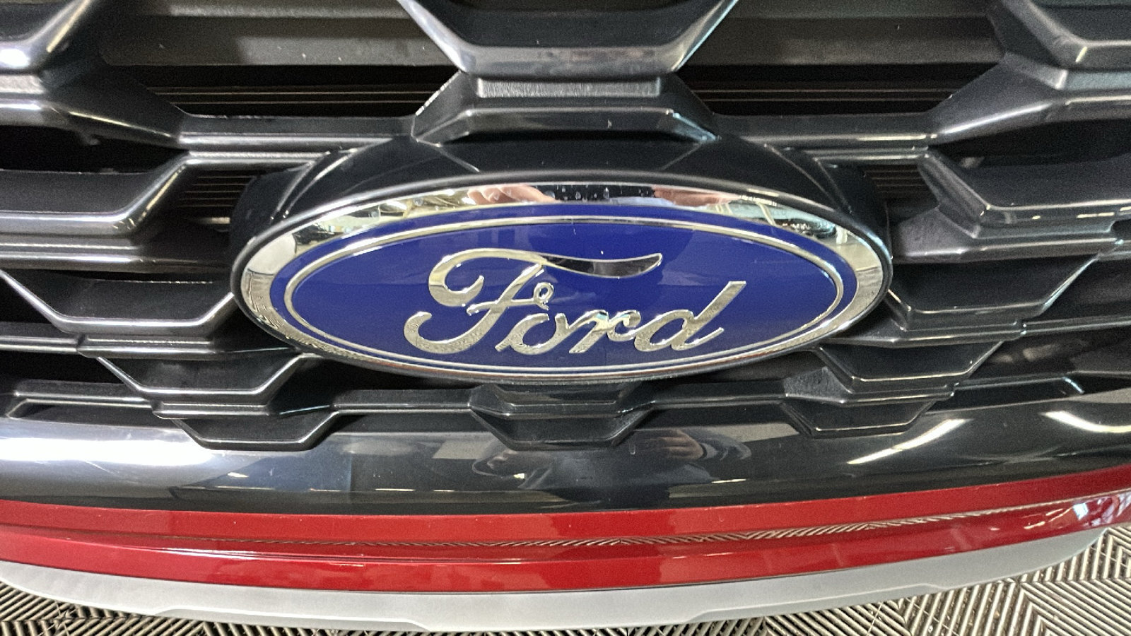 Used 2024 Ford Escape ST-Line w/ Tech Pack #1 FWD image 10