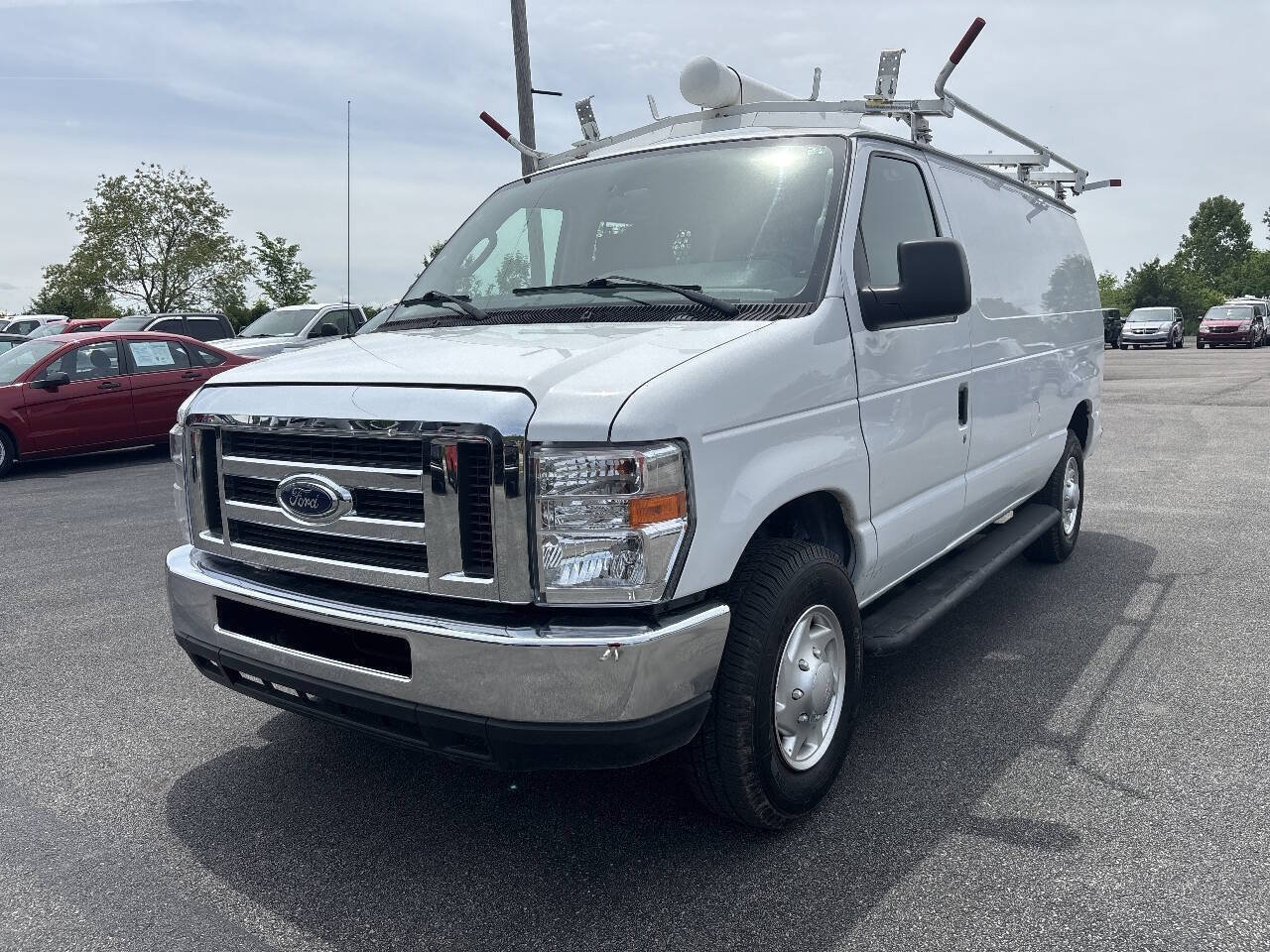 Used 2011 Ford E-250 and Econoline 250 w/ PWR Group RWD image 3