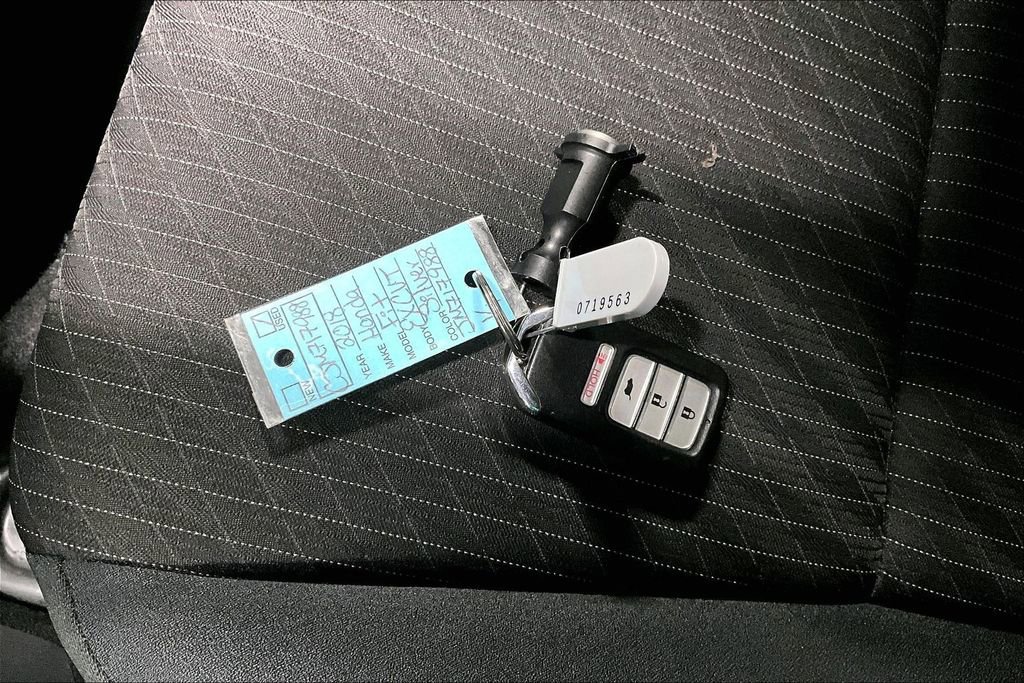 Used 2018 Honda Fit EX image 13