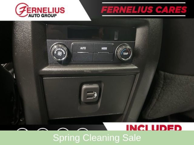 Used 2021 Chevrolet Traverse LT FWD image 34