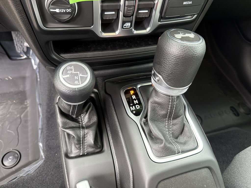 New 2026 Jeep Wrangler Unlimited Sport AWD/4WD image 33