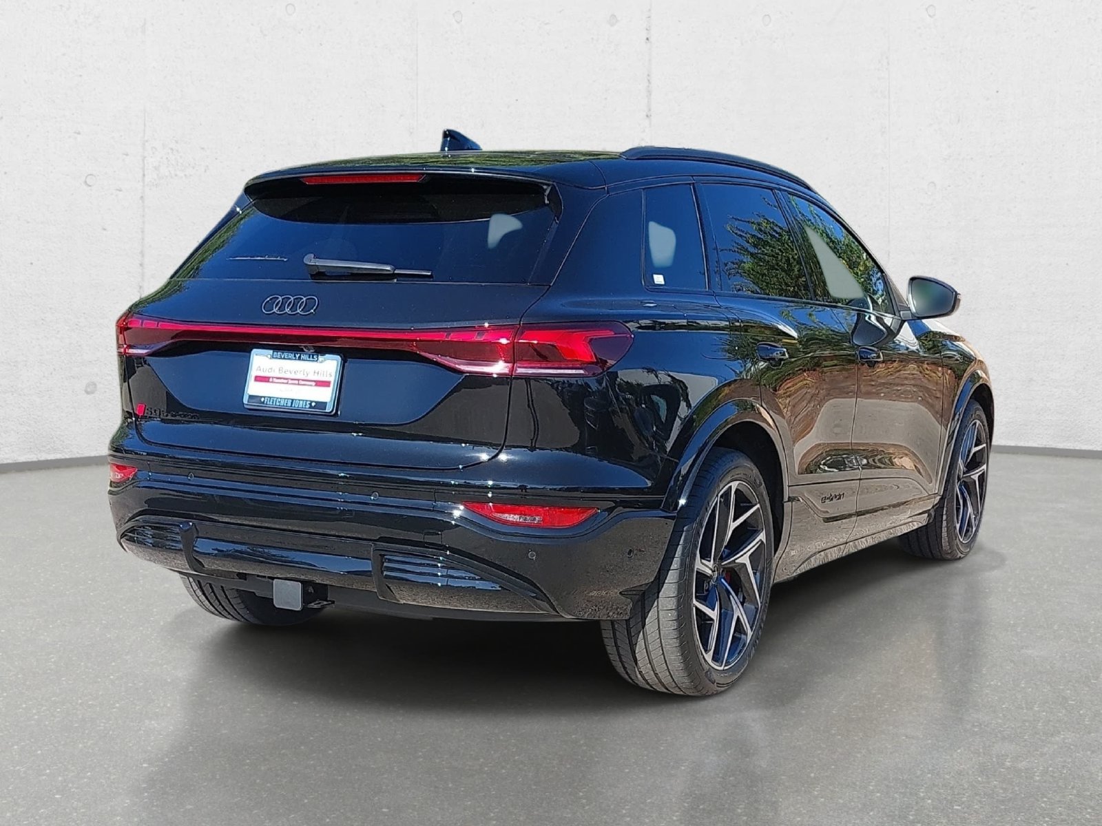 New 2027 Audi SQ6 e-tron Premium Plus AWD/4WD image 5