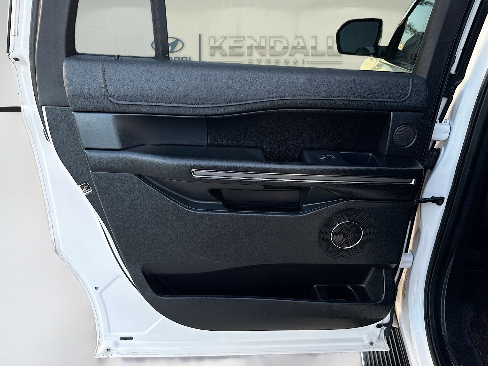 Used 2018 Ford Expedition Max XLT w/ Equipment Group 202A image 24