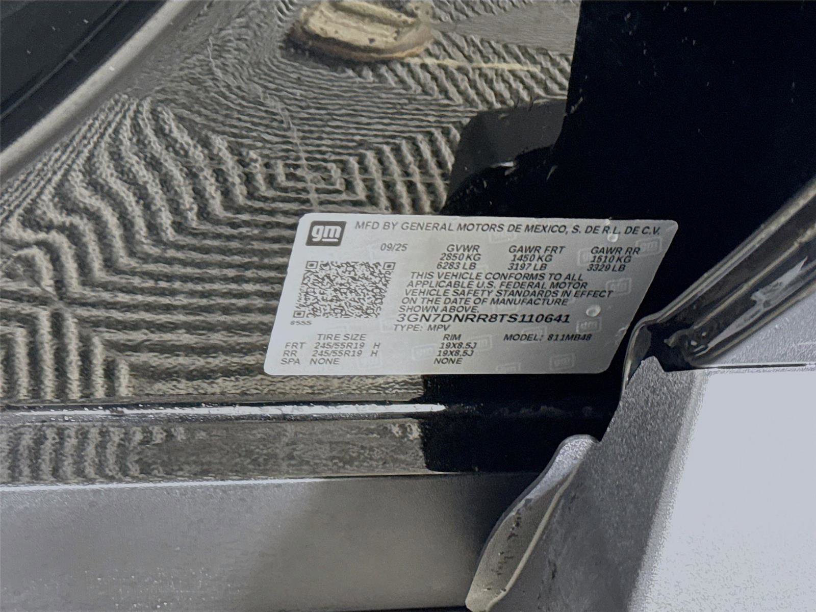 New 2026 Chevrolet Equinox EV LT image 25