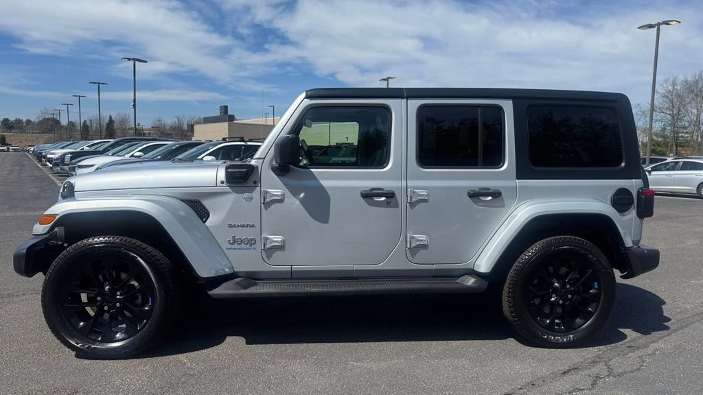 Used 2023 Jeep Wrangler Unlimited Sahara w/ Cold Weather Group image 4
