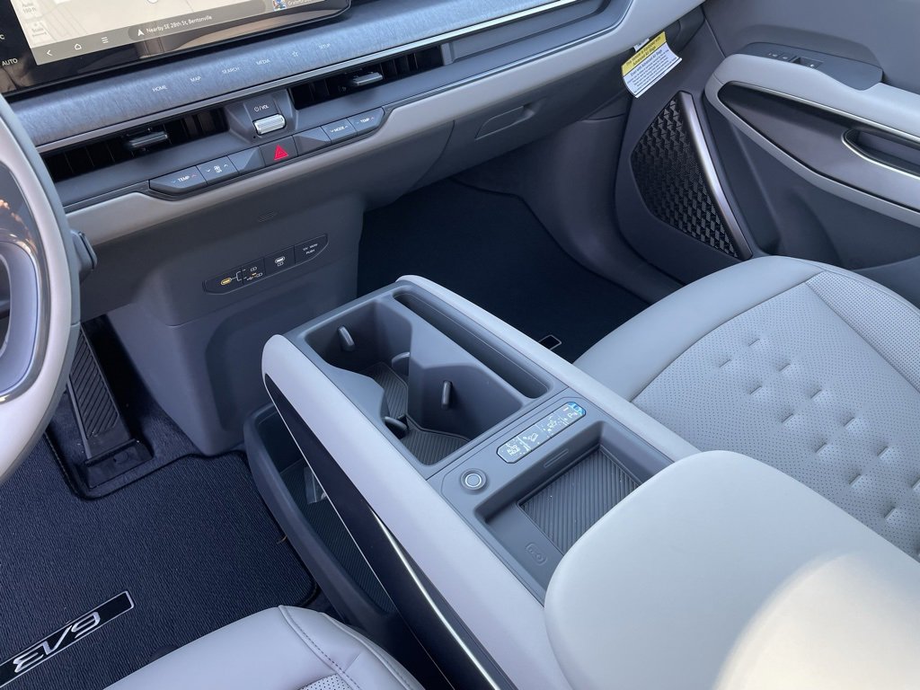 New 2026 Kia EV9 Wind image 18